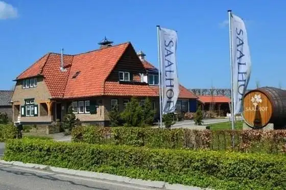 Ingang kampeerterrein Saalhof